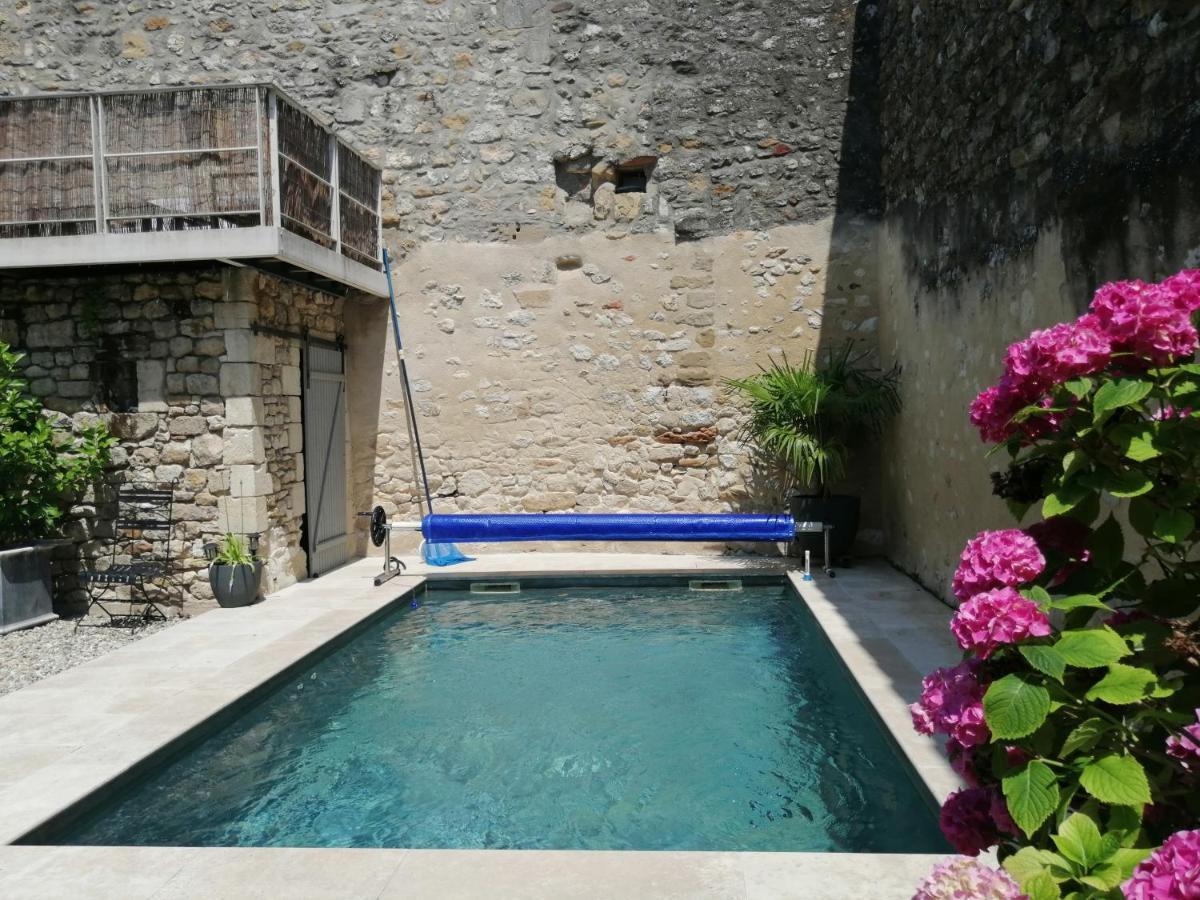 Gite De L Ancienne Poste Bourdic Exteriör bild