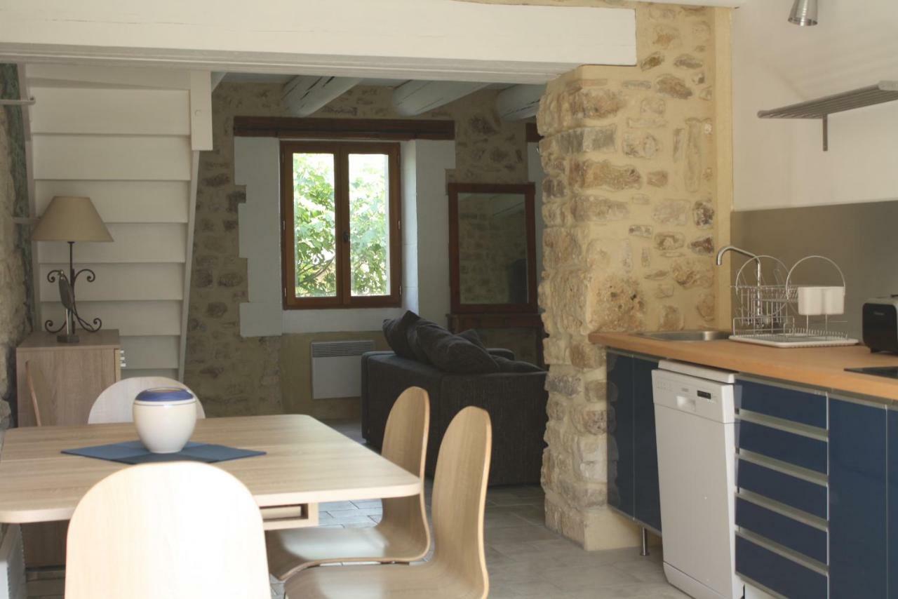Gite De L Ancienne Poste Bourdic Exteriör bild
